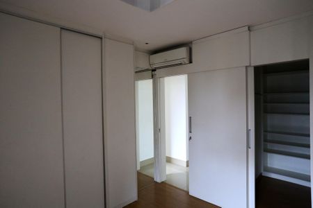 Apartamento para alugar com 98m², 3 quartos e 2 vagasSuíte