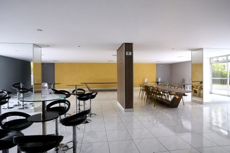 Apartamento para alugar com 98m², 3 quartos e 2 vagasÁrea comum - Salão de festas