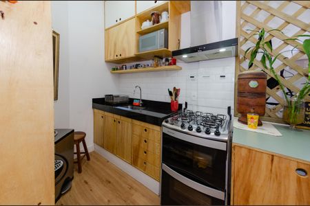 Cozinha de apartamento à venda com 2 quartos, 55m² em Santa Efigênia, Belo Horizonte