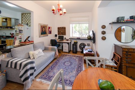 Sala de apartamento à venda com 2 quartos, 55m² em Santa Efigênia, Belo Horizonte