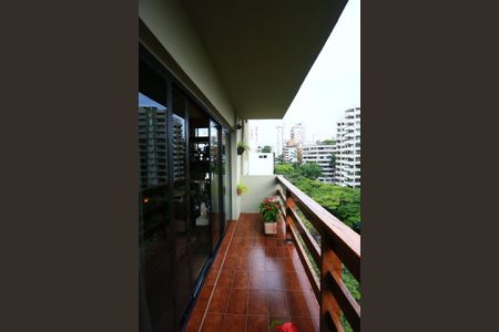 Varanda de apartamento para alugar com 3 quartos, 240m² em Vila Morumbi, São Paulo