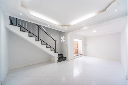 Sala de casa de condomínio para alugar com 2 quartos, 50m² em Vila João Ramalho, Santo André