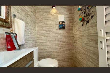 Apartamento à venda com 325m², 3 quartos e 2 vagas Apartamento à venda com 325m², 3 quartos e 2 vagasBanheiro da Cobertura