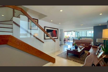 Apartamento à venda com 325m², 3 quartos e 2 vagas Apartamento à venda com 325m², 3 quartos e 2 vagasSala