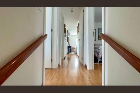 Apartamento à venda com 325m², 3 quartos e 2 vagas Apartamento à venda com 325m², 3 quartos e 2 vagasCorredor