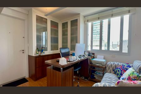 Apartamento à venda com 325m², 3 quartos e 2 vagas Apartamento à venda com 325m², 3 quartos e 2 vagasQuarto