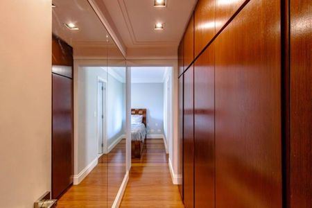 Apartamento à venda com 160m², 4 quartos e 4 vagasQuarto