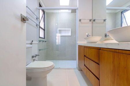 Apartamento à venda com 160m², 4 quartos e 4 vagasBanheiro