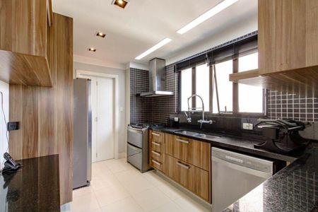 Apartamento à venda com 160m², 4 quartos e 4 vagasCozinha