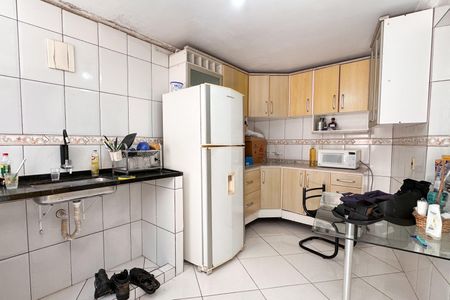 Casa à venda com 260m², 4 quartos e 2 vagasCozinha - Casa 2