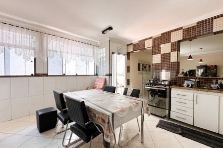 Casa à venda com 260m², 4 quartos e 2 vagasCozinha - Casa 1