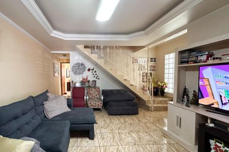 Casa à venda com 260m², 4 quartos e 2 vagasSala - Casa 1