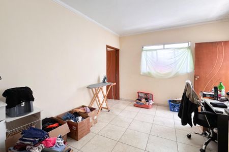 Casa à venda com 260m², 4 quartos e 2 vagasSala - Casa 3