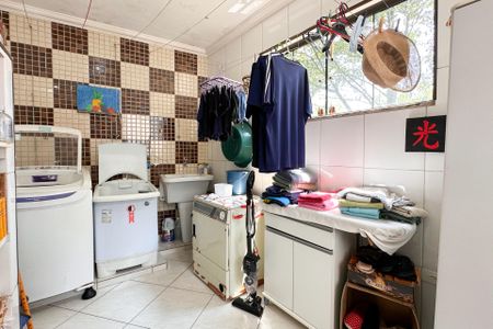 Casa à venda com 260m², 4 quartos e 2 vagasÁrea de Serviço - Casa 1