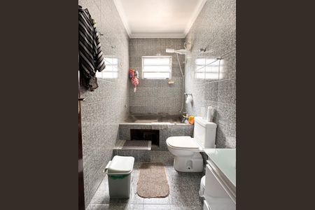 Casa à venda com 260m², 4 quartos e 2 vagasBanheiro da Suíte 2 - Casa 1