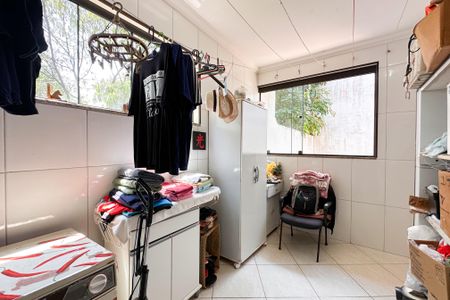 Casa à venda com 260m², 4 quartos e 2 vagasÁrea de Serviço - Casa 1