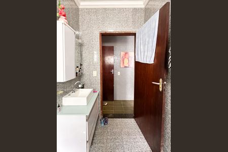 Casa à venda com 260m², 4 quartos e 2 vagasBanheiro da Suíte 2 - Casa 1