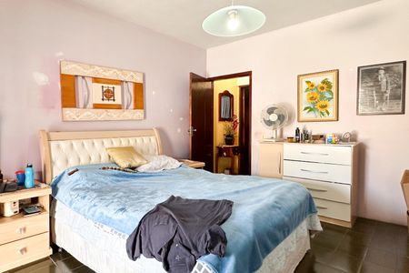 Casa à venda com 260m², 4 quartos e 2 vagasSuíte 1 - Casa 1