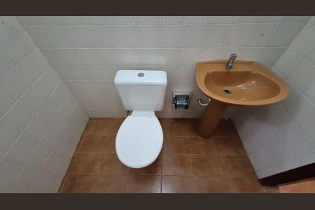 Casa à venda com 120m², 2 quartos e 1 vagaBanheiro