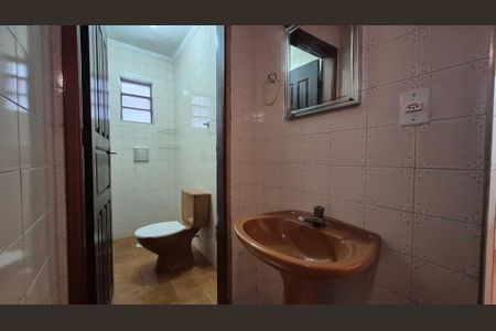 Casa à venda com 120m², 2 quartos e 1 vagaBanheiro 2
