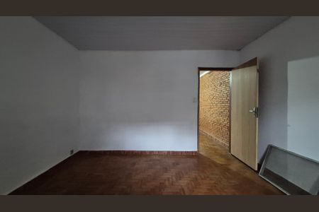 Casa à venda com 120m², 2 quartos e 1 vagaQuarto