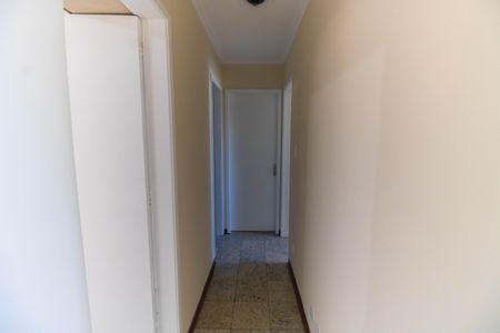 Corredor  de apartamento à venda com 2 quartos, 60m² em Centro, Niterói