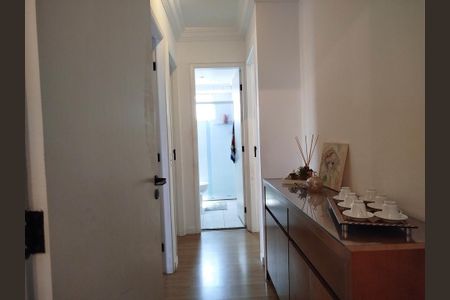 Apartamento à venda com 80m², 3 quartos e 1 vagaCorredor