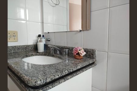 Apartamento à venda com 80m², 3 quartos e 1 vagaBanheiro 2