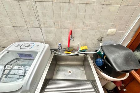 Casa à venda com 160m², 3 quartos e 2 vagas Casa à venda com 160m², 3 quartos e 2 vagasÁrea de Serviço