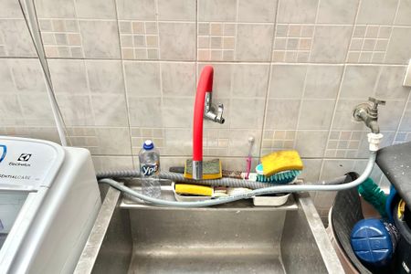 Casa à venda com 160m², 3 quartos e 2 vagas Casa à venda com 160m², 3 quartos e 2 vagasÁrea de Serviço