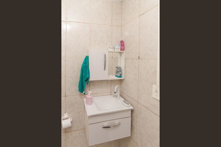 Casa à venda com 300m², 2 quartos e 2 vagasBanheiro 2