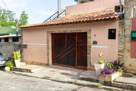 Casa para alugar com 120m², 5 quartos e sem vagaFachada