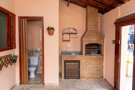 Casa para alugar com 120m², 5 quartos e sem vagaChurrasqueira