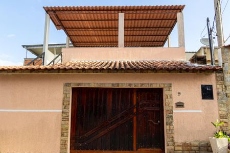 Casa para alugar com 120m², 5 quartos e sem vagaFachada