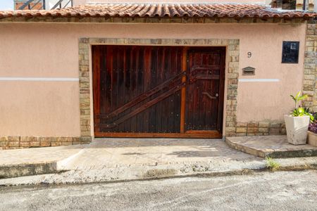 Casa para alugar com 120m², 5 quartos e sem vagaFachada