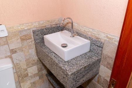 Casa para alugar com 120m², 5 quartos e sem vagaBanheiro Social