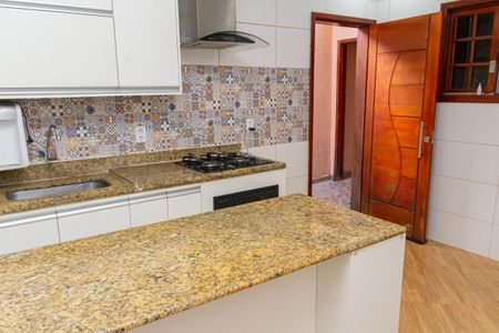 Casa para alugar com 120m², 5 quartos e sem vagaCozinha