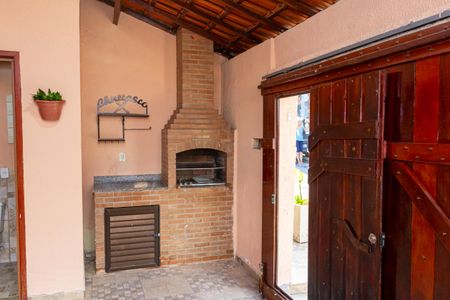 Casa para alugar com 120m², 5 quartos e sem vagaChurrasqueira