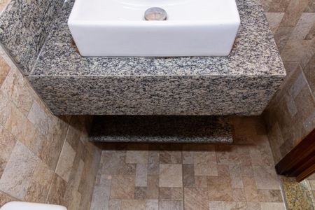 Casa para alugar com 120m², 5 quartos e sem vagaBanheiro Social