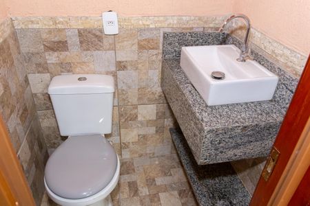 Casa para alugar com 120m², 5 quartos e sem vagaBanheiro Social