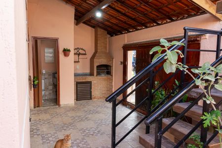 Casa para alugar com 120m², 5 quartos e sem vagaQuintal