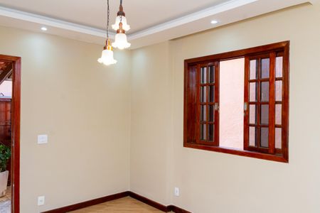 Casa para alugar com 120m², 5 quartos e sem vagaSala