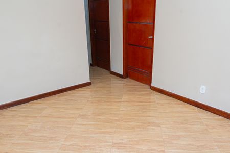 Sala de casa para alugar com 5 quartos, 120m² em Inhoaíba, Rio de Janeiro