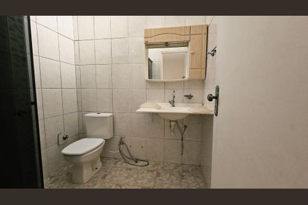 Casa à venda com 160m², 2 quartos e 4 vagasBanheiro