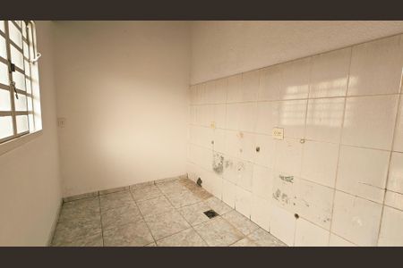 Casa à venda com 160m², 2 quartos e 4 vagasEdícula