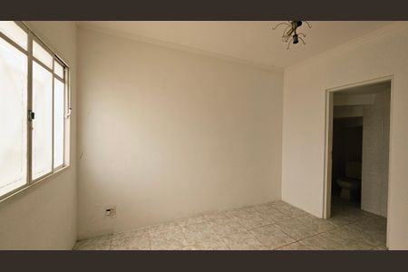 Casa à venda com 160m², 2 quartos e 4 vagasSala