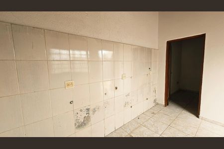 Casa à venda com 160m², 2 quartos e 4 vagasEdícula