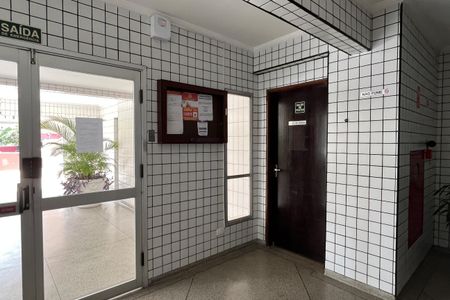 Apartamento para alugar com 68m², 2 quartos e 1 vagaÁrea comum