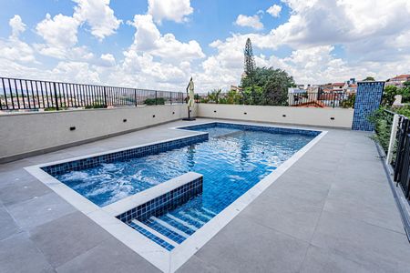 Apartamento à venda com 131m², 2 quartos e 4 vagasÁrea comum - Piscina