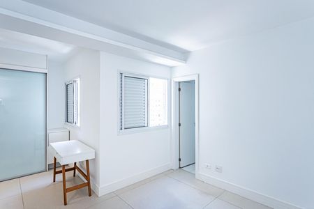Apartamento à venda com 131m², 2 quartos e 4 vagasSuite 1